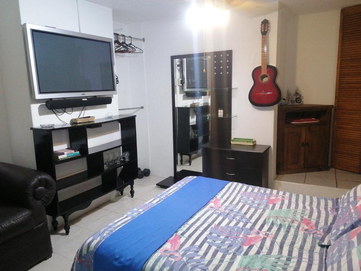 ¡Confortable Y Privado! - Ubicado En Av. Principal Guadalajara Kültér fotó